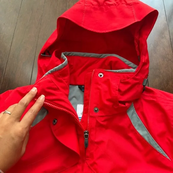 Columbia Women's Omni-Tech Hooded Rain Coat, Size medium, Red, Zip, Interchange - Picture 3 of 12